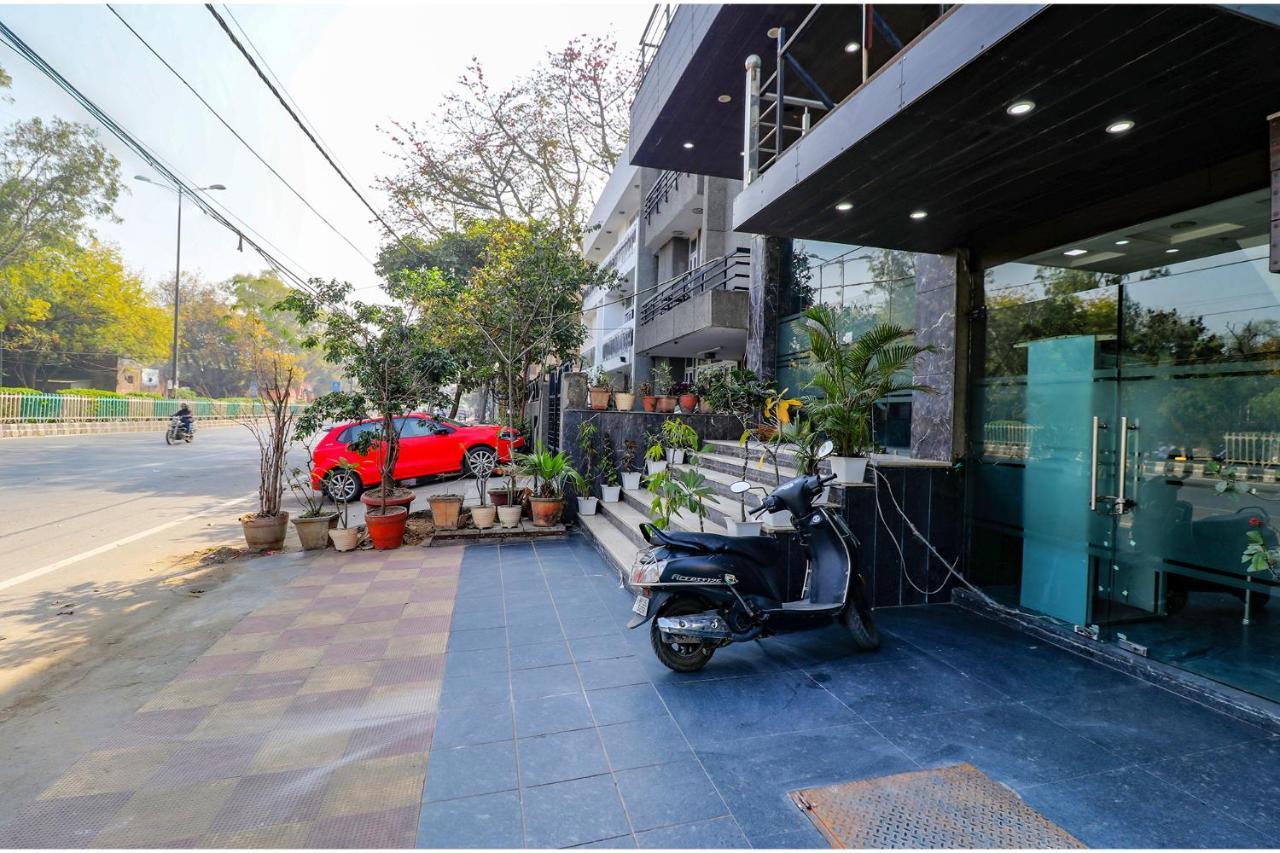缤旅仰慕套房酒店 新德里 外观 照片